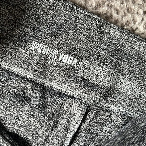 Victoria’s Secret leggings medium - Picture 2 of 3